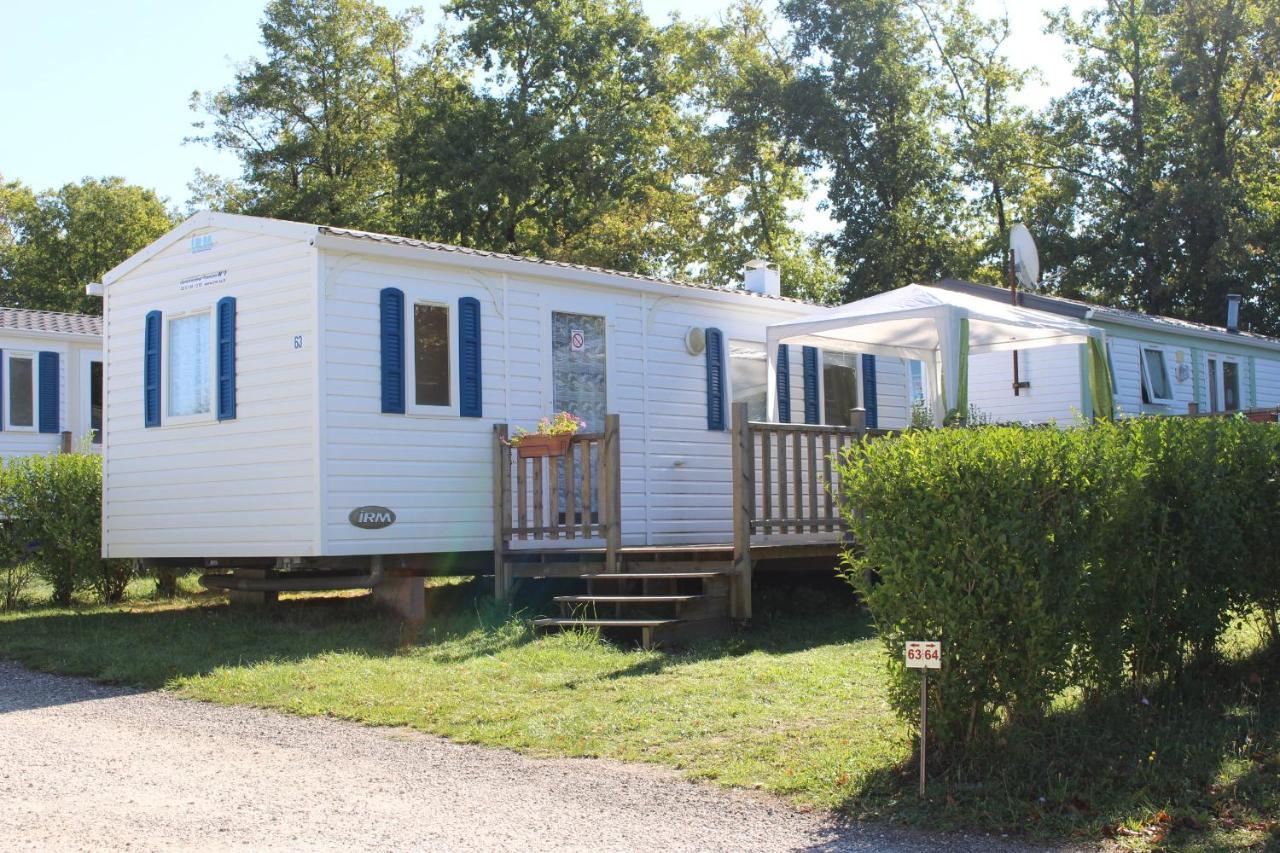 Camping Du Pontis Verteillac Zewnętrze zdjęcie