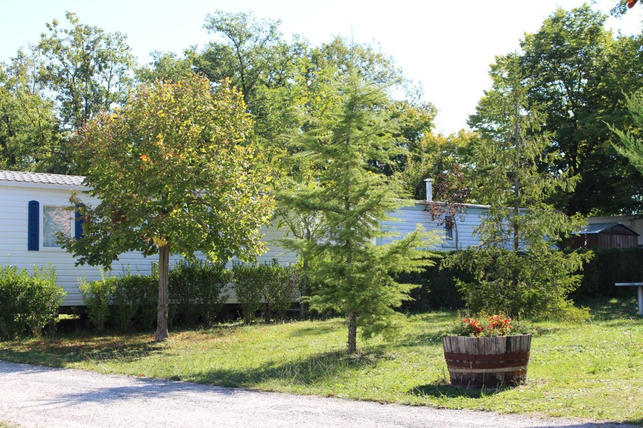 Camping Du Pontis Verteillac Zewnętrze zdjęcie