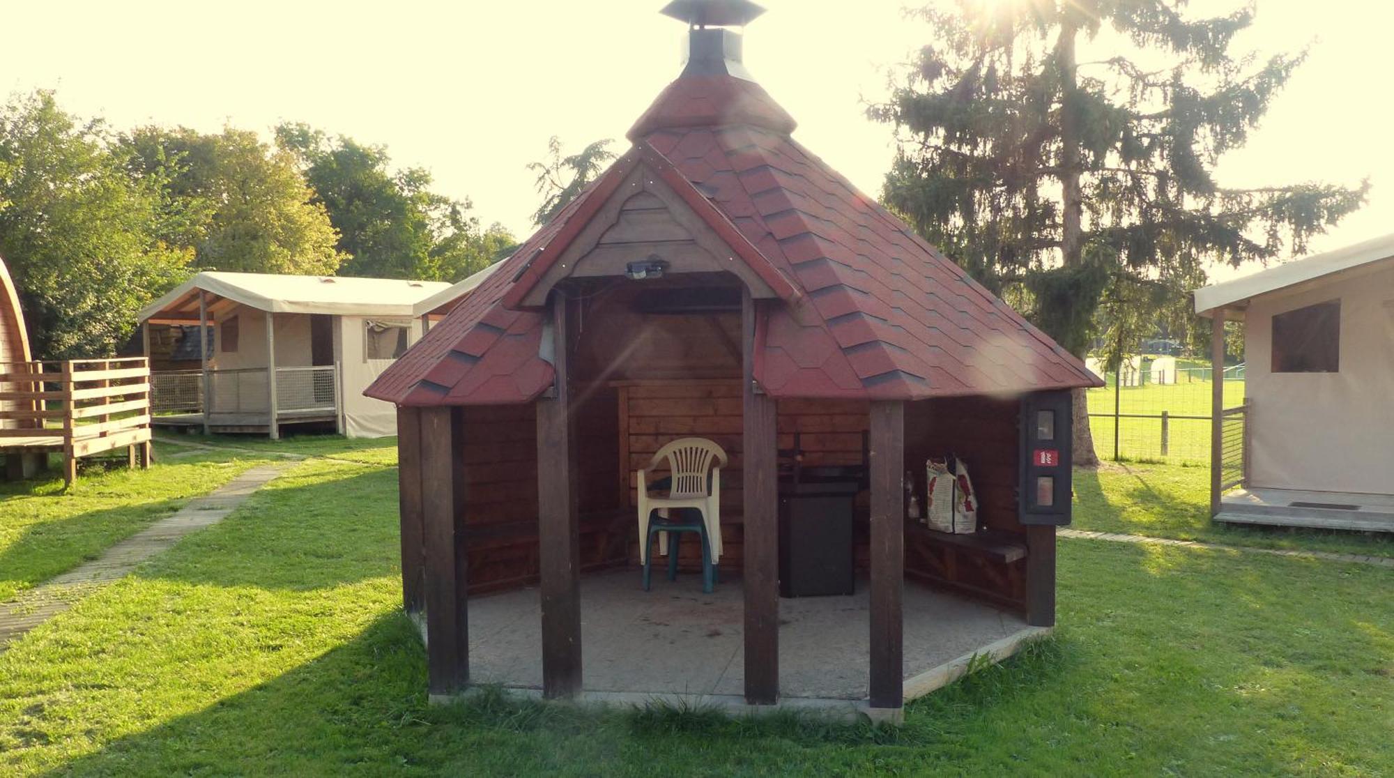 Camping Du Pontis Verteillac Zewnętrze zdjęcie