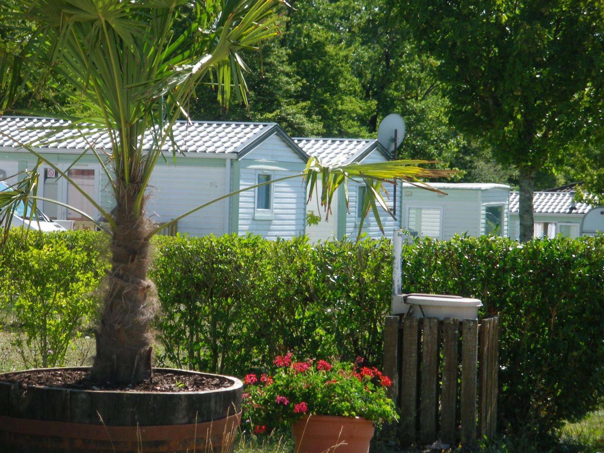 Camping Du Pontis Verteillac Zewnętrze zdjęcie