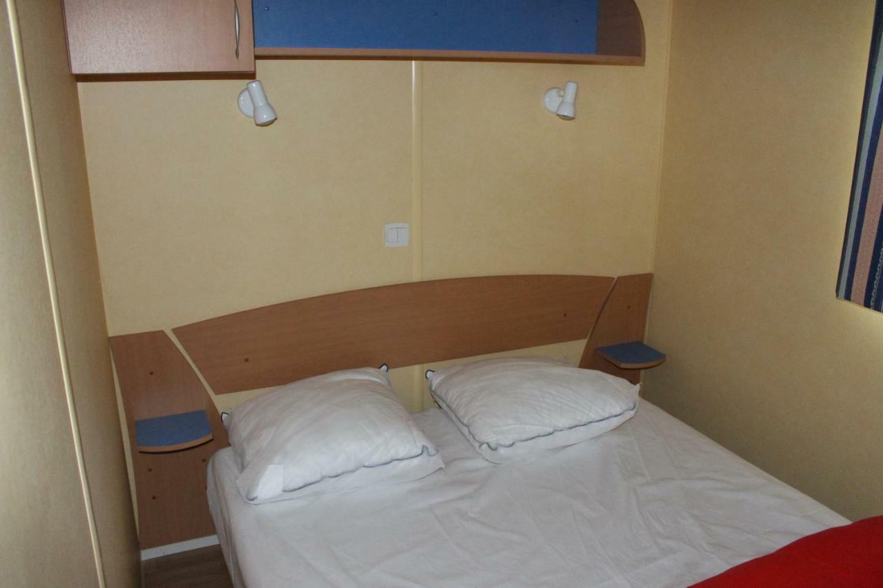 Camping Du Pontis Verteillac Zewnętrze zdjęcie