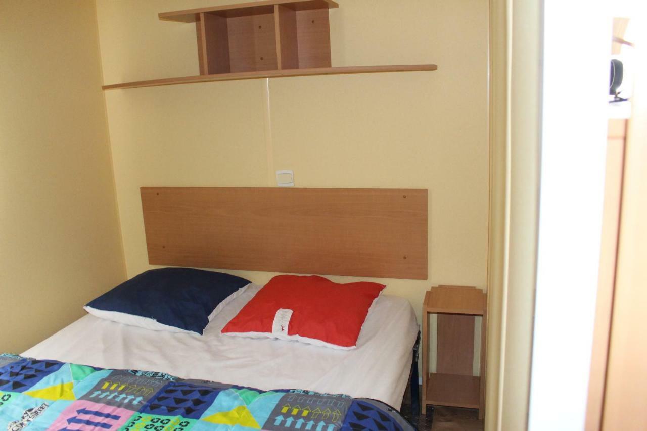 Camping Du Pontis Verteillac Zewnętrze zdjęcie