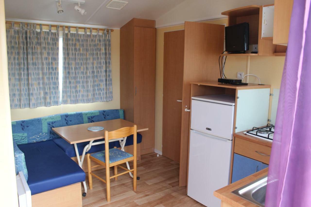 Camping Du Pontis Verteillac Zewnętrze zdjęcie