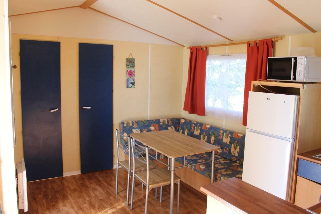 Camping Du Pontis Verteillac Zewnętrze zdjęcie
